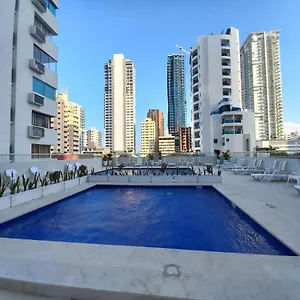 Edificio Delfines Playa Apartamento